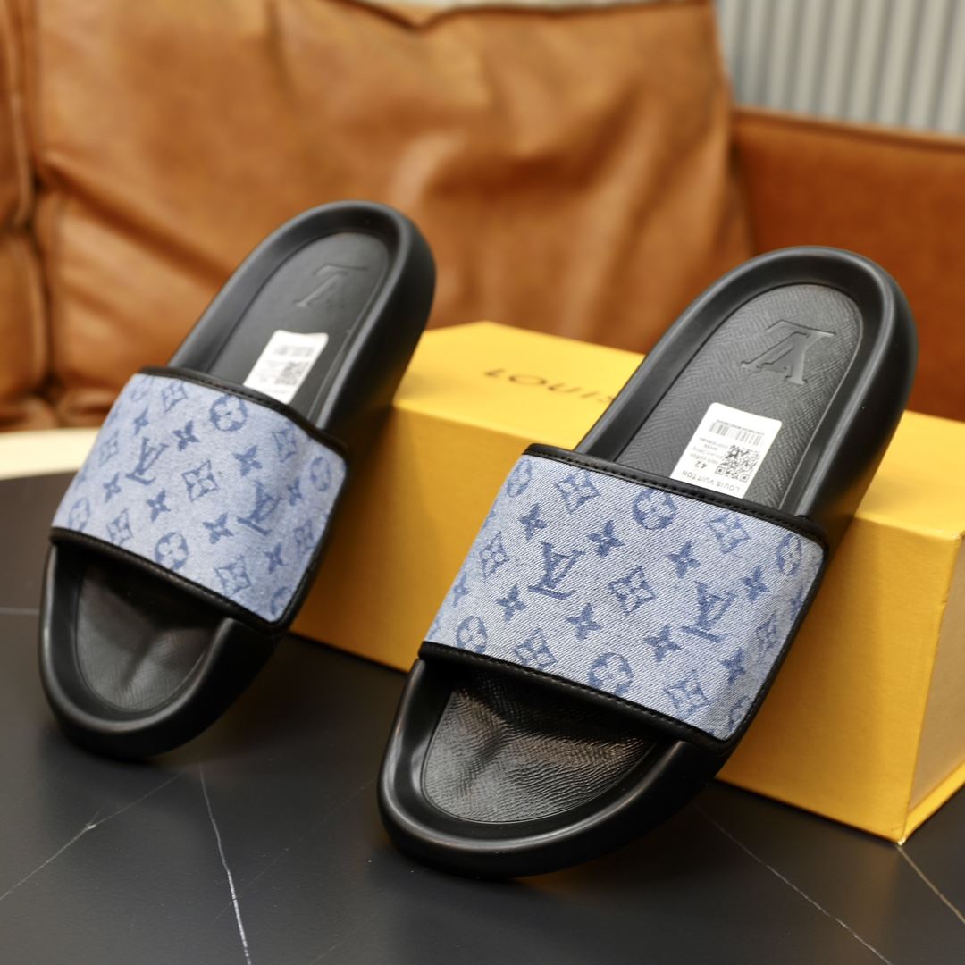 Louis Vuitton Slippers